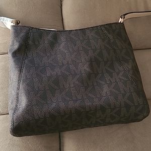 BNWT Michael Kor crossbody purse